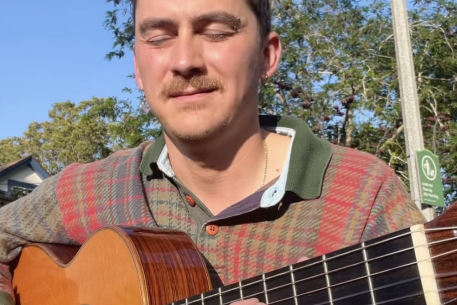 LIVE MUSIC FRIDAY: Dominic Lawrence